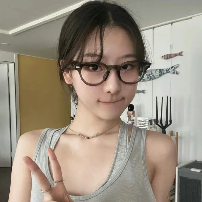 五个女生